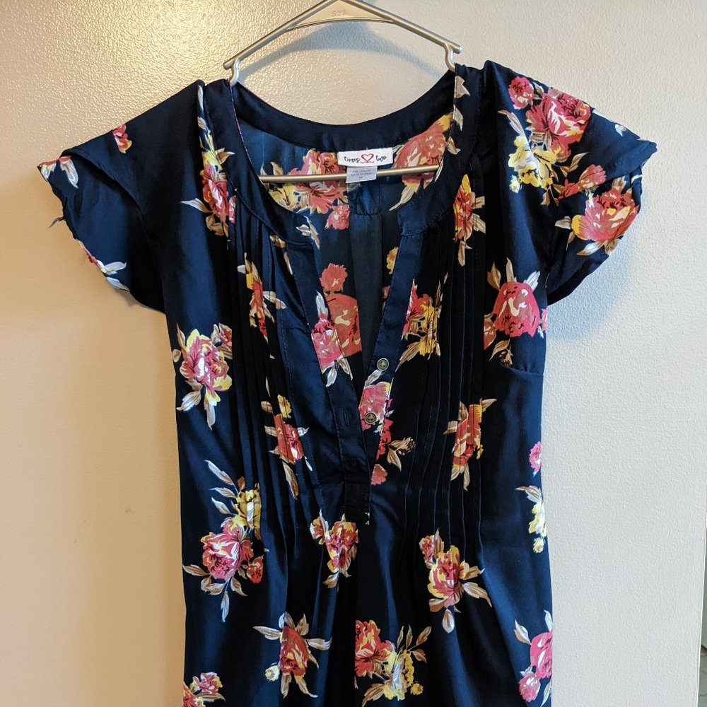 Maternity Flutter Sleeve Top